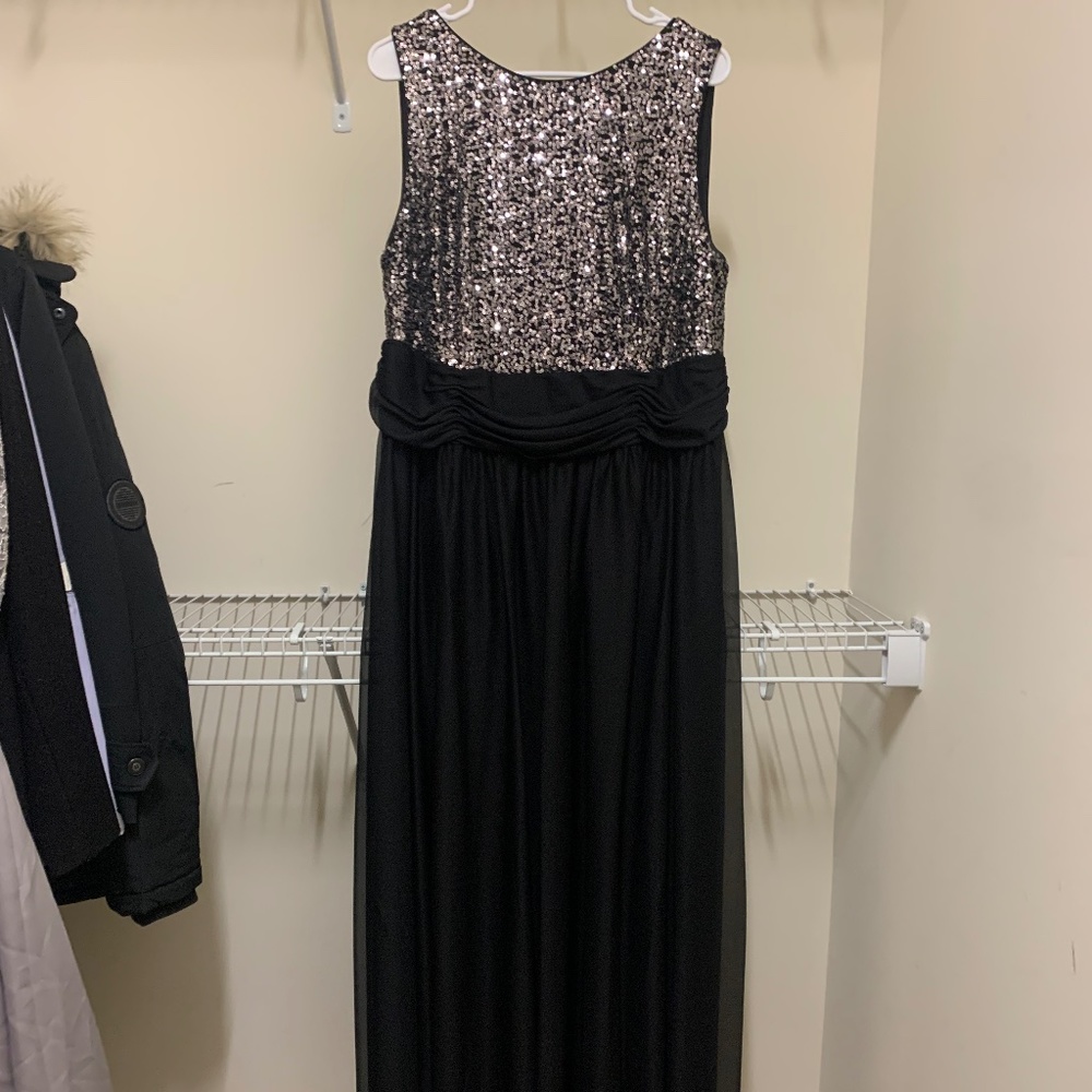 Jessica Howard Black and Silver Sequin Dress 18W